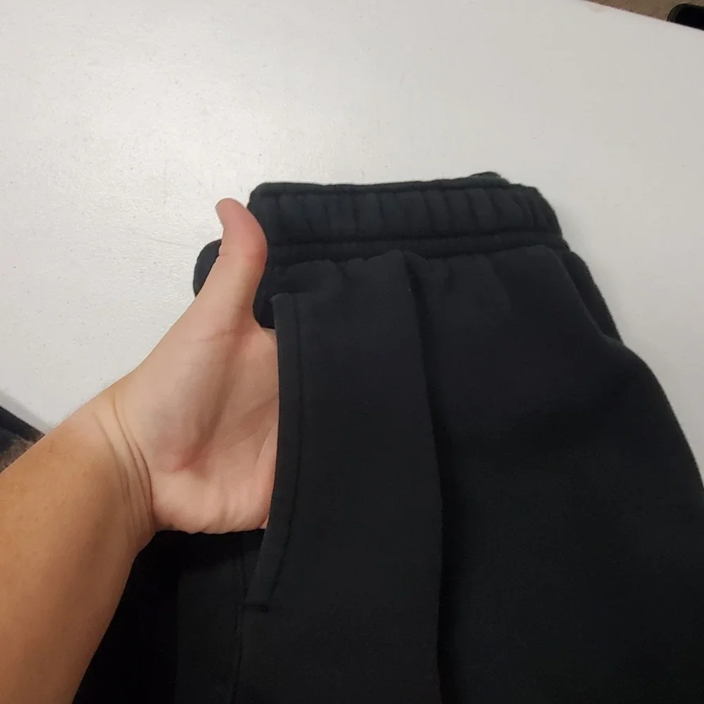 Nike Mens Cargo Club Fleece Sweatpants M Tall Black CD3129-010 Jogger Tapered